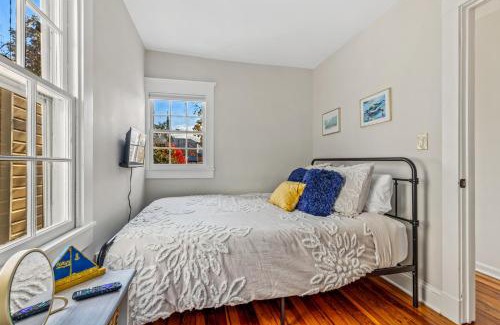 Historic District House | Fisher House - Downtown Annapolis!