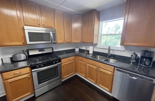Spring Grove House | Fisher LakeHouse w/boat slip & sauna - sleeps 8