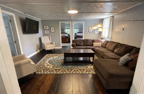 Spring Grove House | Fisher LakeHouse w/boat slip & sauna - sleeps 8