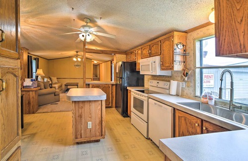 Bernice House | Fisherman's Paradise Retreat Near Wolf Creek!