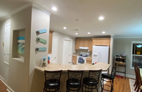 Slidell House | Fishing and crabbing directly on Lake Pontchartrain from pier w/covered landing