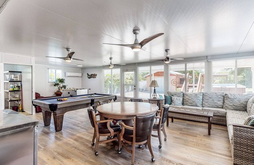 Ruskin House | Fishing getaway with a pool, hot tub, game room, dock, and grill - dog-friendly