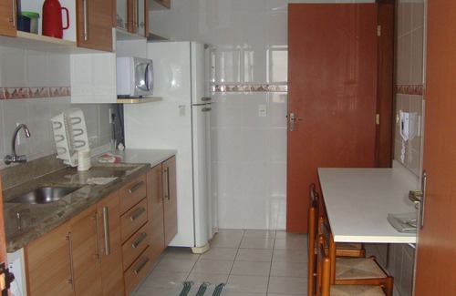 Guilhermina Apartment | FIT 2 DORMS, EXCELLENT LOCATION, FRONT P/BEACH, WI-FI, GARAGE, COMPLETE !