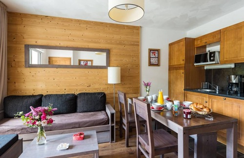 Vielle-Aure Apartment | Fitness, swimming pool, sauna, terrace, balcony, tv, ski locker, 48m², Saint Lary Soulan