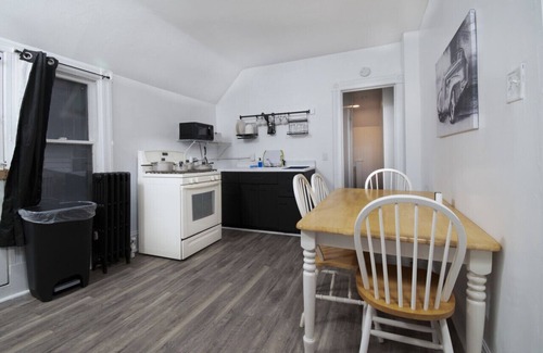 Port Huron Apartment | Fits 7 Comfortably by River w/Parking - Upstairs