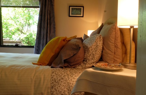 Paihia Apartment | Five minutes drive from Paihia central, beach, museum, shopping, dining.