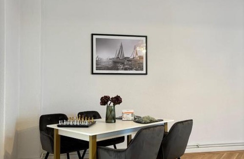 Wittenberge Apartment | Five O - Die Suite- Watzlawick - 2 Schlafzimmer