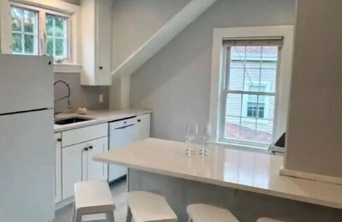 Marblehead House | Five Star Multi family Home in Marblehead. Prime location!