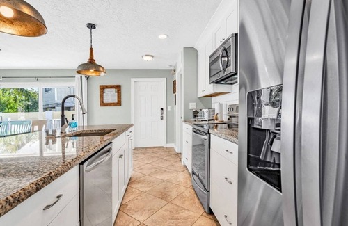 Marathon House | FL Keys Waterfront Heated Pool Home w/60 Feet of Dockage & Tiki Hut