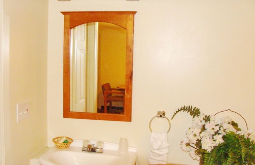 Groton Hotel | Flagship Inn And Suites