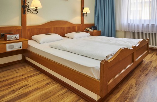 Schwarzach am Main Hotel | Flair Hotel zum Benediktiner