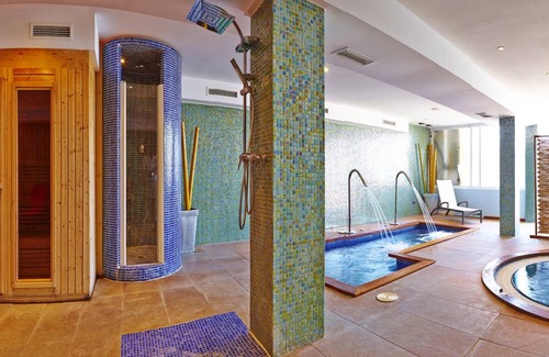 Torrenova Hotel | Flamboyan Caribe Hotel & Spa