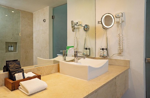 Punta Cancun Resort | Flamingo Cancun - All Inclusive