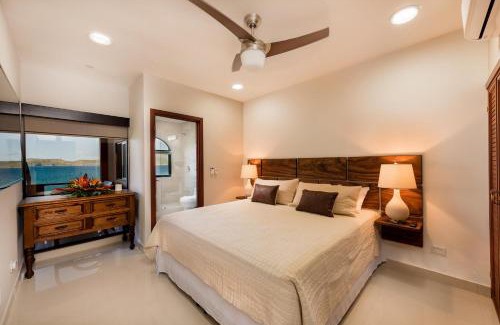 Playa Flamingo Apartment | Flamingo Marina Cove 617- Oceanfront 3 Bedroom Condo