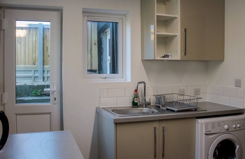 Broadstairs Apartment | Flat 1 · Blissful Beach Home With Garden | Viking Bay | Pass the Keys
