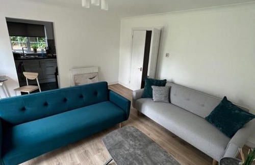 Whetstone Apartment | Flat 1 Hobart Lodge