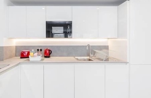 Ealing Apartment | Flat 19 Walpole Court - 2 bedroom apartment