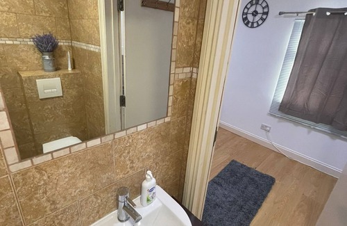 East Walworth Apartment | Flat 6 Stylish Apartment