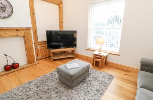 Eastgate House | Flat Above 27
