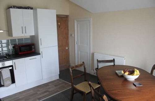 Margate Apartment | Flat, amazing balcony sea view, bike store, garden
