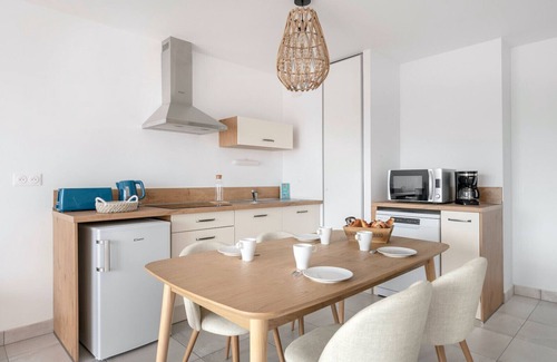 Pleneuf-Val-Andre Apartment | Flat for 4, with sea view, in Pléneuf