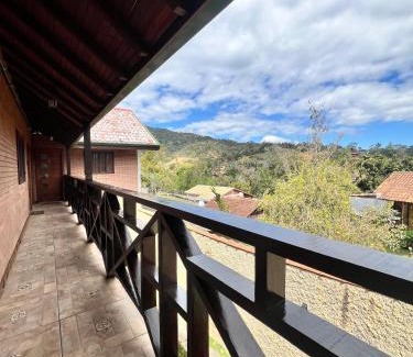 Santo Antonio do Pinhal Apartment | Flat Girassol - 1km da Av Principal