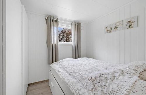 Sola Apartment | Flat in Sola Near Airport