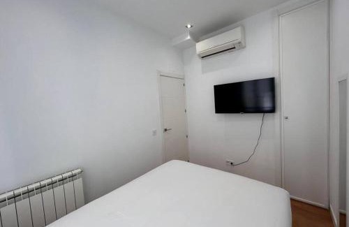 Arganzuela Apartment | Flat in the Barrio de Las Delicias, Madrid