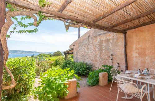 Punta Sardegna Apartment | Flat La Quercia