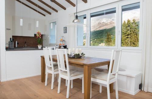 Lenzerheide Apartment | Flat La Riva 111 with pool-Lenzerheide