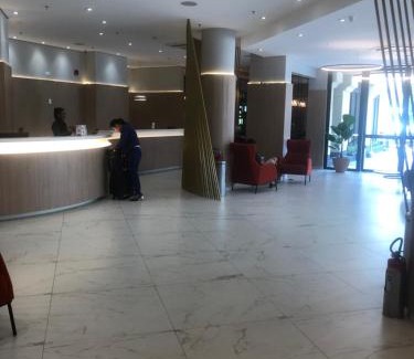 Vila Congonhas Apartment | Flat lindo com vista em frente ao aeroporto de Congonhas - H806