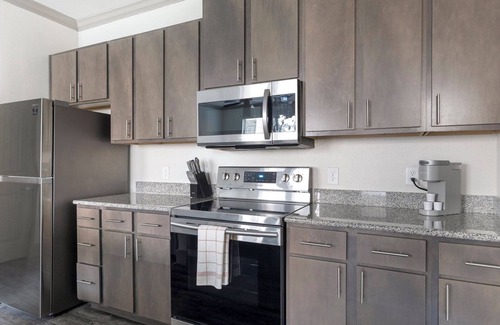 Manor Apartment | Flats 1BD 8 - One Bedroom Apartment, Sleeps 2
