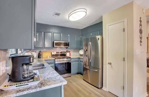 Stone Mountain House | Flawless recent renovation close to Stone Mountain