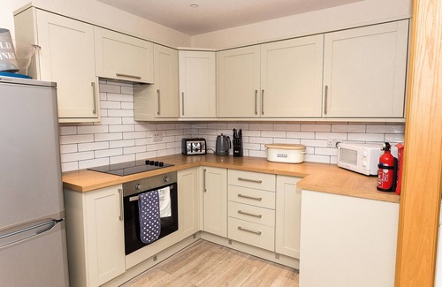 Gatehouse-of-Fleet Cottage | Fleet View - a cottage that sleeps 6 guests in 3 bedrooms