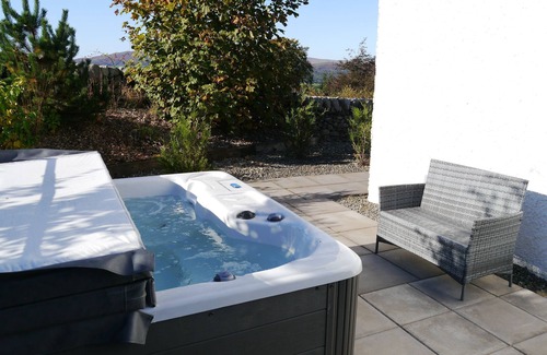 Gatehouse-of-Fleet Cottage | Fleet View - a cottage that sleeps 6 guests in 3 bedrooms
