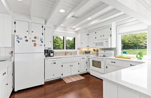 West Olive House | Fletcher Cottage | 4 Bed, 1.5 Bath