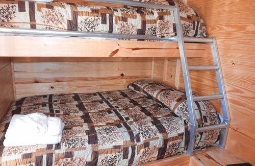 Leasburg Cabin | Fletcher's Village Group Cabin rental near Meramec River.