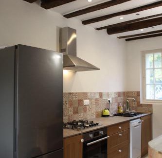 Neuille-le-Lierre Apartment | Fleurs de Brenne Gite