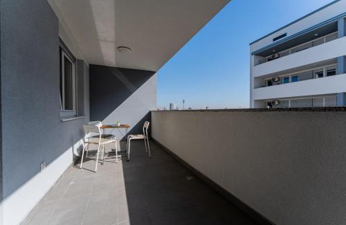 Zagreb Apartment | Flex SelfCheckIns 136 - Zagreb - Bedroom - Parking - Loggia