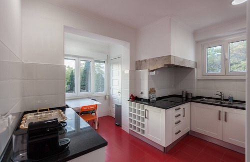 Sao Joao de Deus Apartment | FLH Alameda Modern Art with Parking
