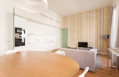 Santo Antonio Apartment | FLH Avenida da Liberdade Modern Flat
