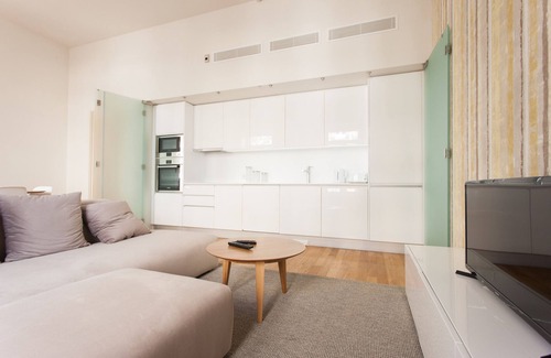 Santo Antonio Apartment | FLH Avenida da Liberdade Modern Flat