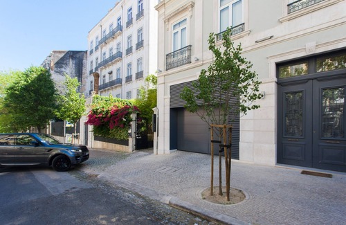 Santo Antonio Apartment | FLH Avenida da Liberdade Modern Flat