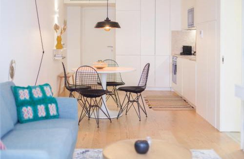 Bairro Alto Apartment | FLH Bairro Alto Balcony with River View