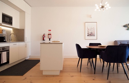 Sao Paulo Apartment | FLH Cais Sodré Design Flat