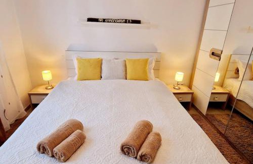 Cisnadie Apartment | FLH - Garden Grill Escape