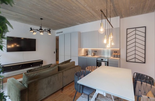Penha de Franca Apartment | FLH Intendente Urban Flat