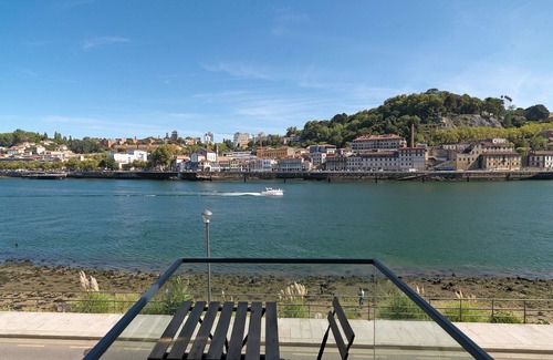 Santa Marinha Apartment | FLH Luxury Porto River View