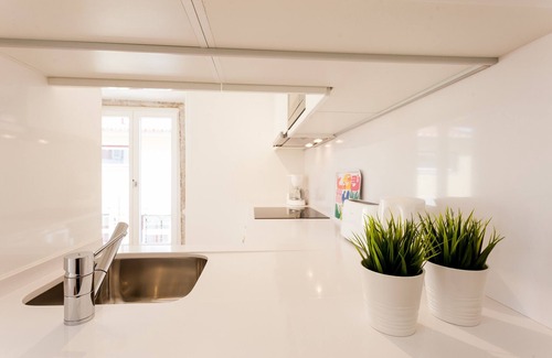 Santo Estevao Apartment | FLH Portas do Sol Cozy Flat