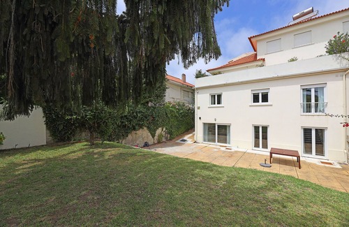 Aldoar Foz do Douro e Nevogilde Apartment | FLH Serralves House with Garden